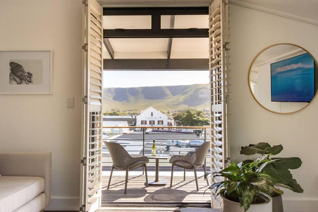 Hermanus Waterfront, Sea View Apartment With Balcony Eksteriør billede