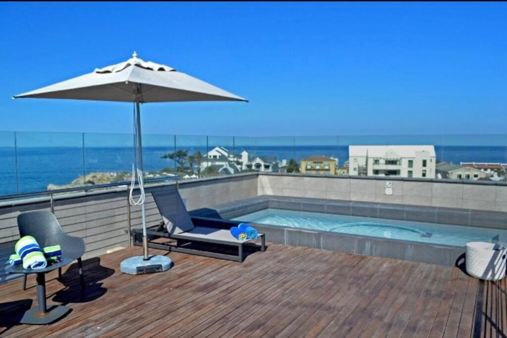 Hermanus Waterfront, Sea View Apartment With Balcony Eksteriør billede